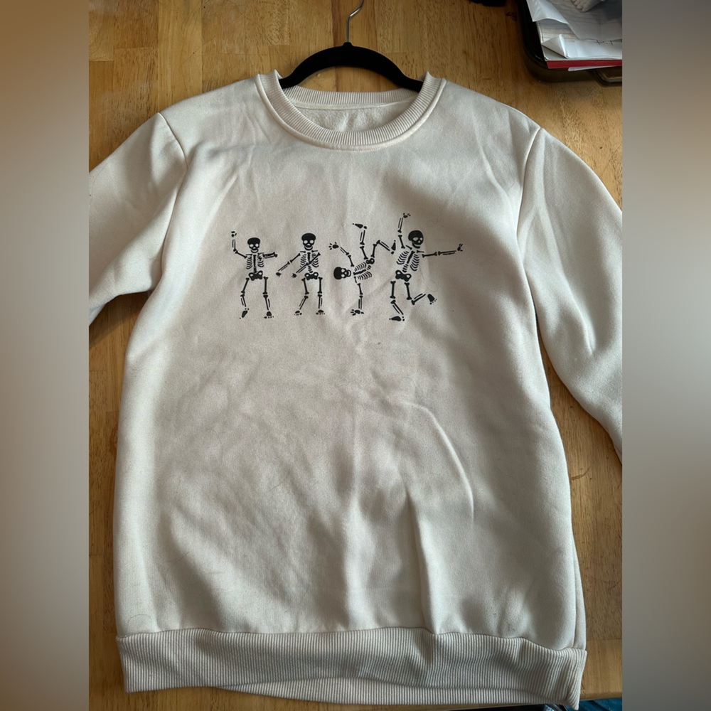 Skeleton sweatshirt